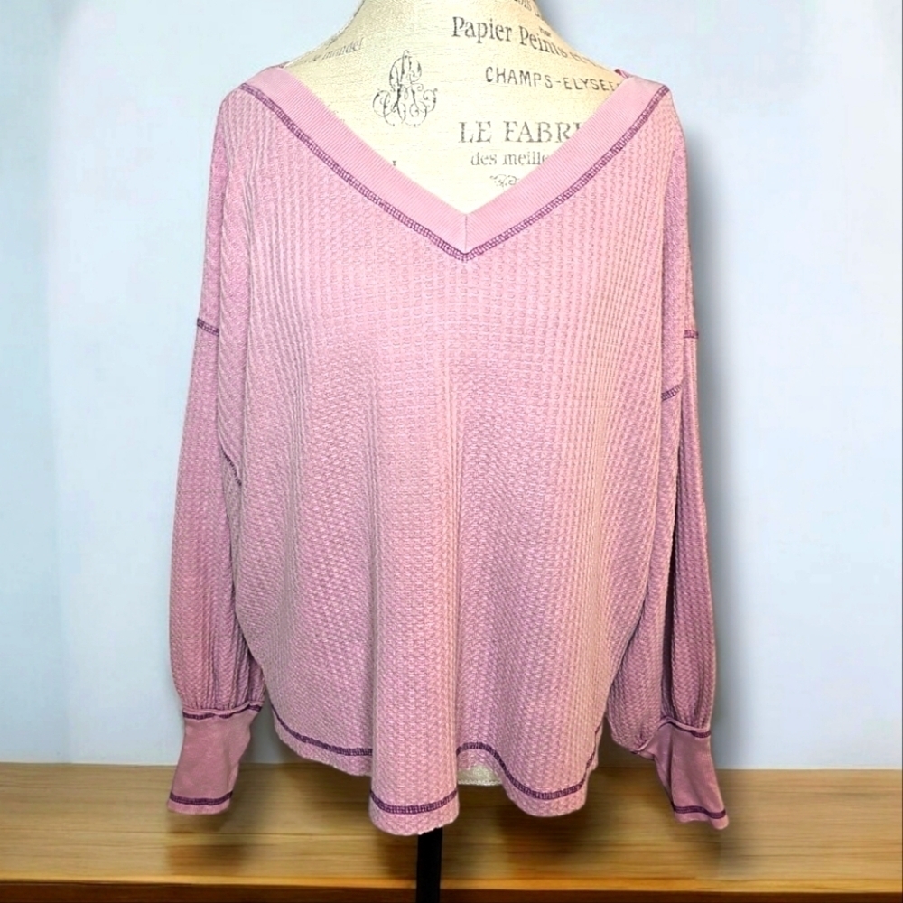 She + Sky Mauve Waffle V Neckline Long-Sleeve Thermal Top - Size Medium
